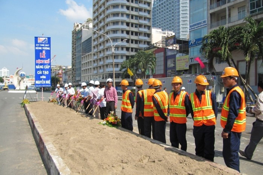 Lễ động thổ dự án nâng cấp cải tạo đường Nguyễn Huệ 2 11