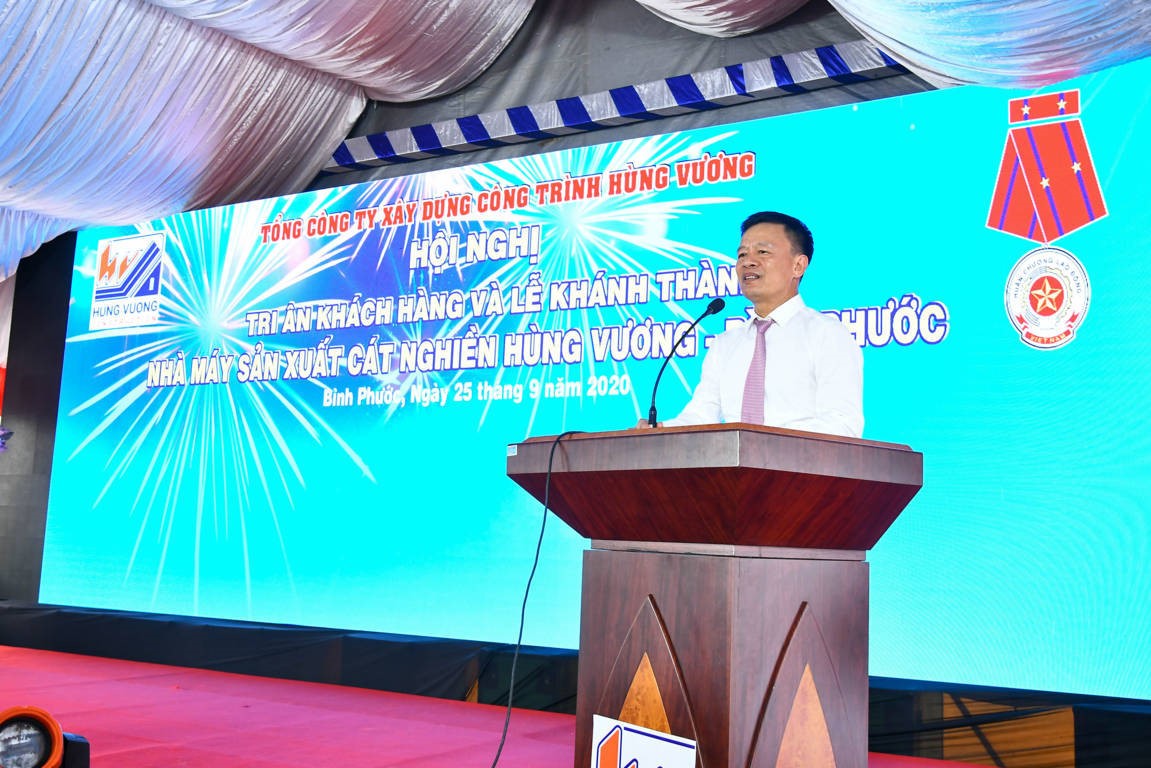CÔNG TY HÙNG VƯƠNG TỔ CHỨC HỘI THẢO KỸ THẬT “VỀ CÁT NGHIỀN TRONG XÂY DỰNG VÀ BÊ TÔNG” VÀ LỄ KHÁNH THÀNH NHÀ MÁY SẢN XUẤT CÁT NGHIỀN HÙNG VƯƠNG – BÌNH PHƯỚC HVCO hoinghi khanhthanh nm catnghien binhphuoc4