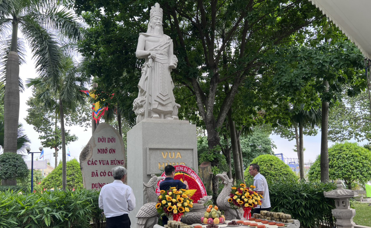 Giỗ tổ Hùng Vương 2023: Duy trì truyền thống văn hoá công ty Giỗ tổ Hùng Vương: Công ty phát huy giá trị văn hóa truyền thống