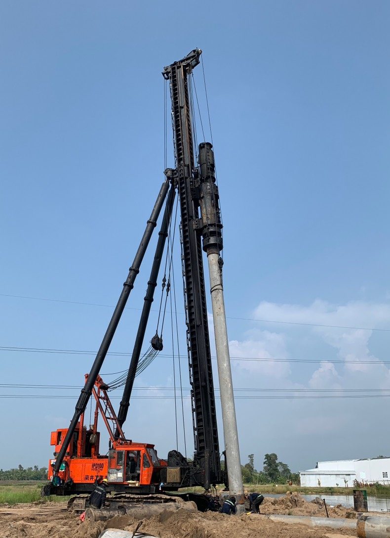 Cung cấp cọc đáp ứng đúng tiến độ cho dự án Cao tốc miền Tây z4283501917590 977cf364e67aed98ec8a287d0f1eaa6f e1683874967841