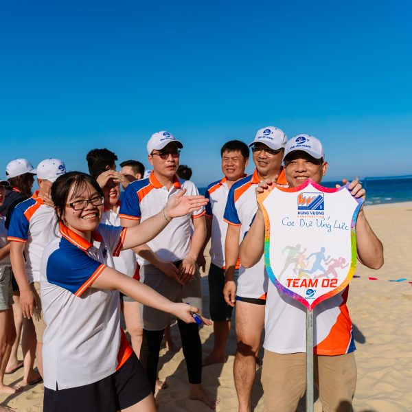 Hùng Vương Construction: Tăng nhiệt huyết và đoàn kết cùng chương trình Team building “Vượt sóng ra khơi – Vươn tầm cao mới” doi coc du ung luc