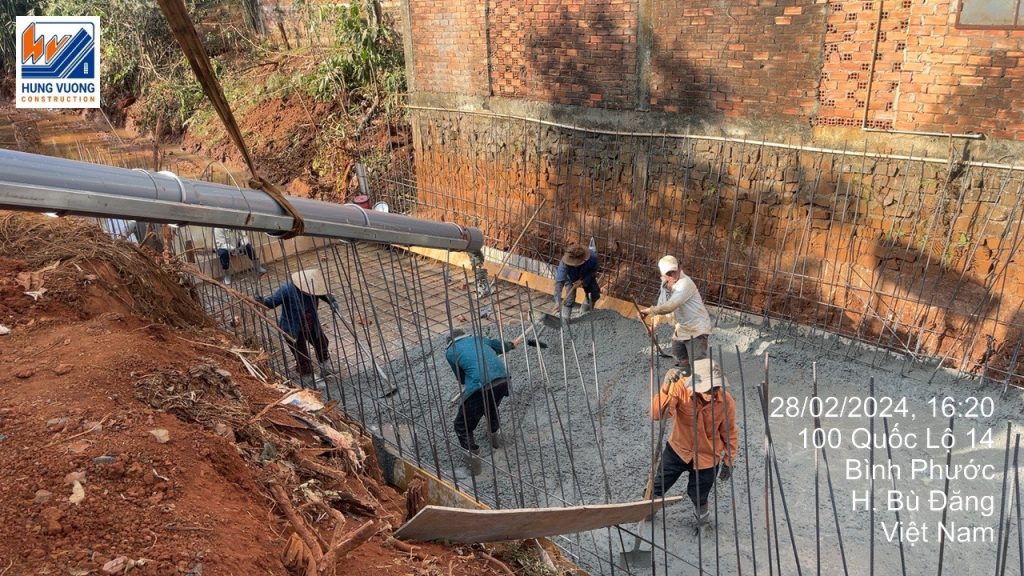 Bơm bê tông: Giải pháp tối ưu cho công trình mương thoát nước bom be tong giai phap toi uu cho cong trinh muong thoat nuoc 6