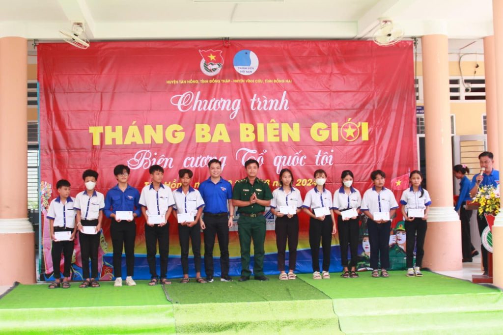 Chương trình tháng ba Biên giới - biên cương tổ quốc tôi chuong trinh thang ba bien gioi bien cuong to quoc toi 2