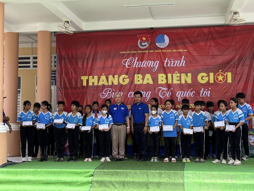 Chương trình tháng ba Biên giới - biên cương tổ quốc tôi chuong trinh thang ba bien gioi bien cuong to quoc toi 9