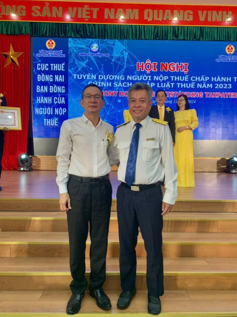 HỘI NGHỊ TUYÊN DƯƠNG DOANH NGHIỆP CHẤP HÀNH TỐT CHÍNH SÁCH, PHÁP LUẬT THUẾ NĂM 2023 hoi nghi tuyen duong doanh nghiep chap hanh tot chinh sach phap luat thue nam 2