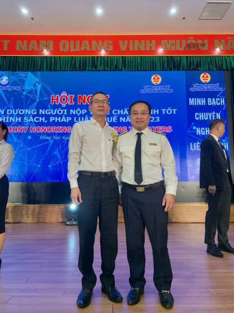 HỘI NGHỊ TUYÊN DƯƠNG DOANH NGHIỆP CHẤP HÀNH TỐT CHÍNH SÁCH, PHÁP LUẬT THUẾ NĂM 2023 hoi nghi tuyen duong doanh nghiep chap hanh tot chinh sach phap luat thue nam 3