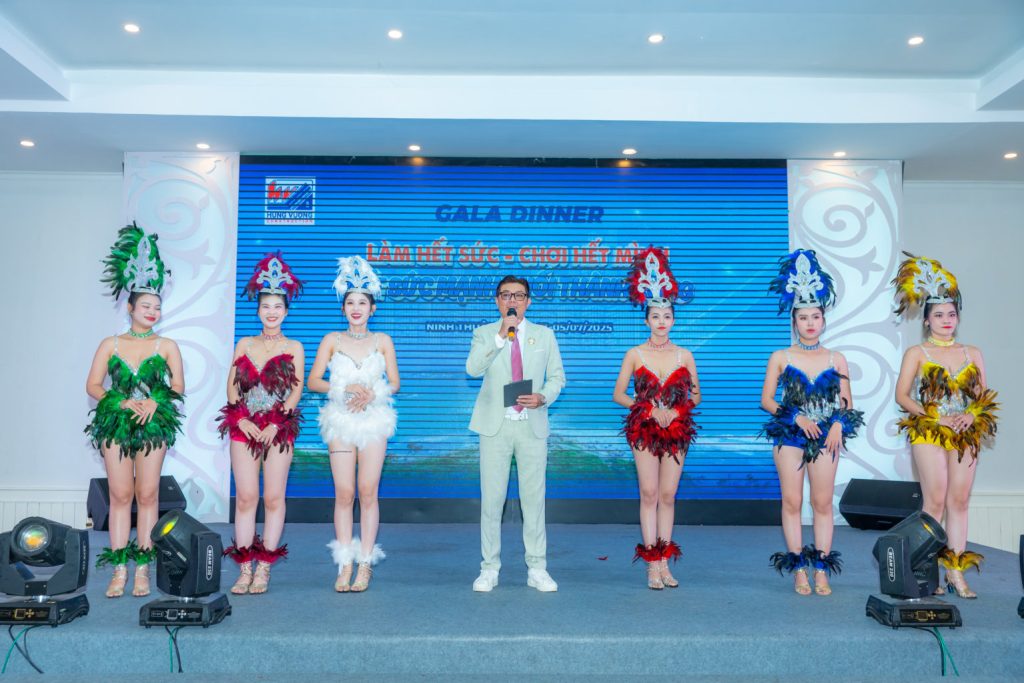 Công Ty Hùng Vương Tổ Chức Du Lịch Ninh Chữ Kết Hợp Teambuilding & Gala Dinner 2025 cong ty hung vuong to chuc du lich ninh chu ket hop teambuilding gala dinner 2025 18