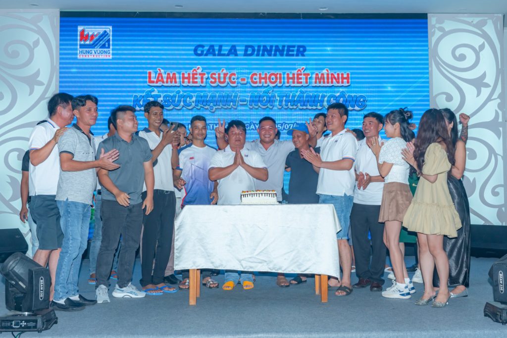 Công Ty Hùng Vương Tổ Chức Du Lịch Ninh Chữ Kết Hợp Teambuilding & Gala Dinner 2025 cong ty hung vuong to chuc du lich ninh chu ket hop teambuilding gala dinner 2025 24