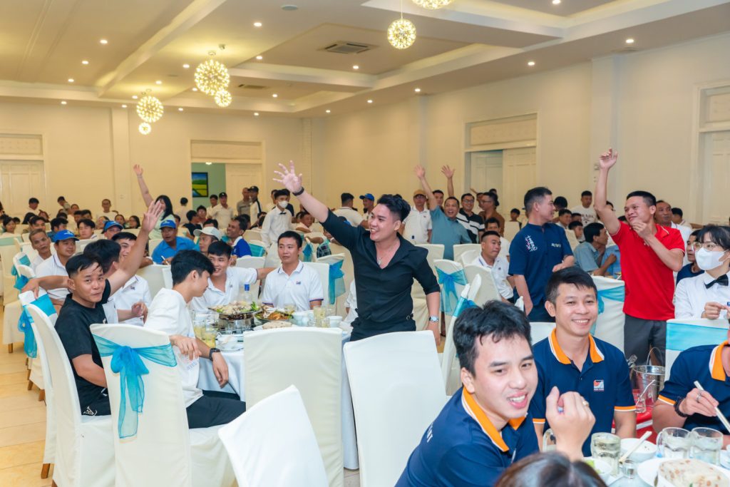 Công Ty Hùng Vương Tổ Chức Du Lịch Ninh Chữ Kết Hợp Teambuilding & Gala Dinner 2025 cong ty hung vuong to chuc du lich ninh chu ket hop teambuilding gala dinner 2025 25