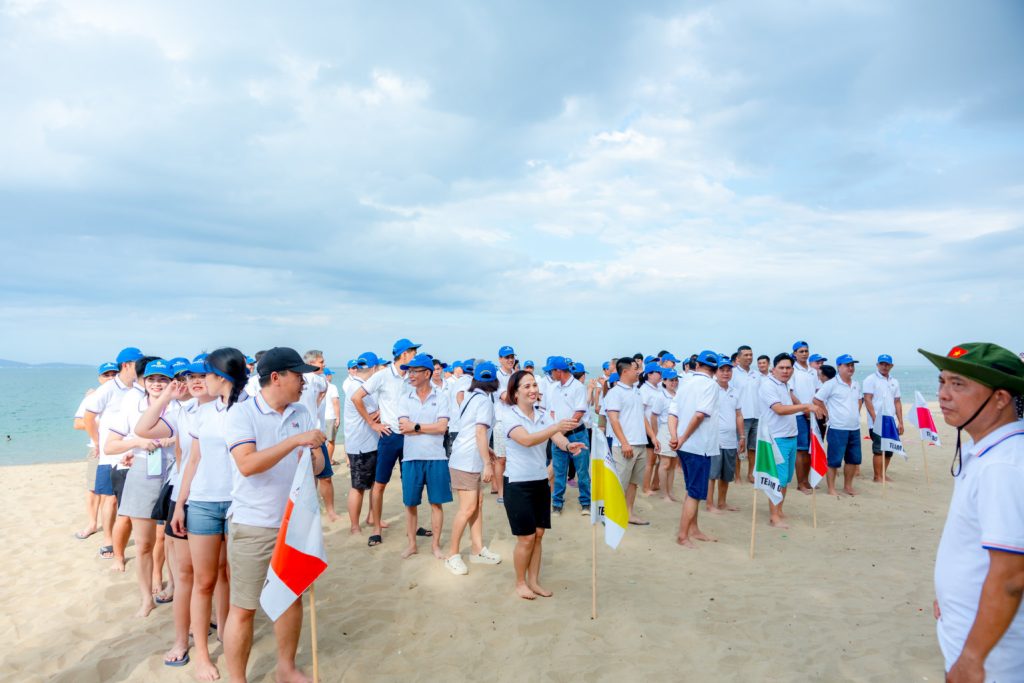 Công Ty Hùng Vương Tổ Chức Du Lịch Ninh Chữ Kết Hợp Teambuilding & Gala Dinner 2025 cong ty hung vuong to chuc du lich ninh chu ket hop teambuilding gala dinner 2025 4