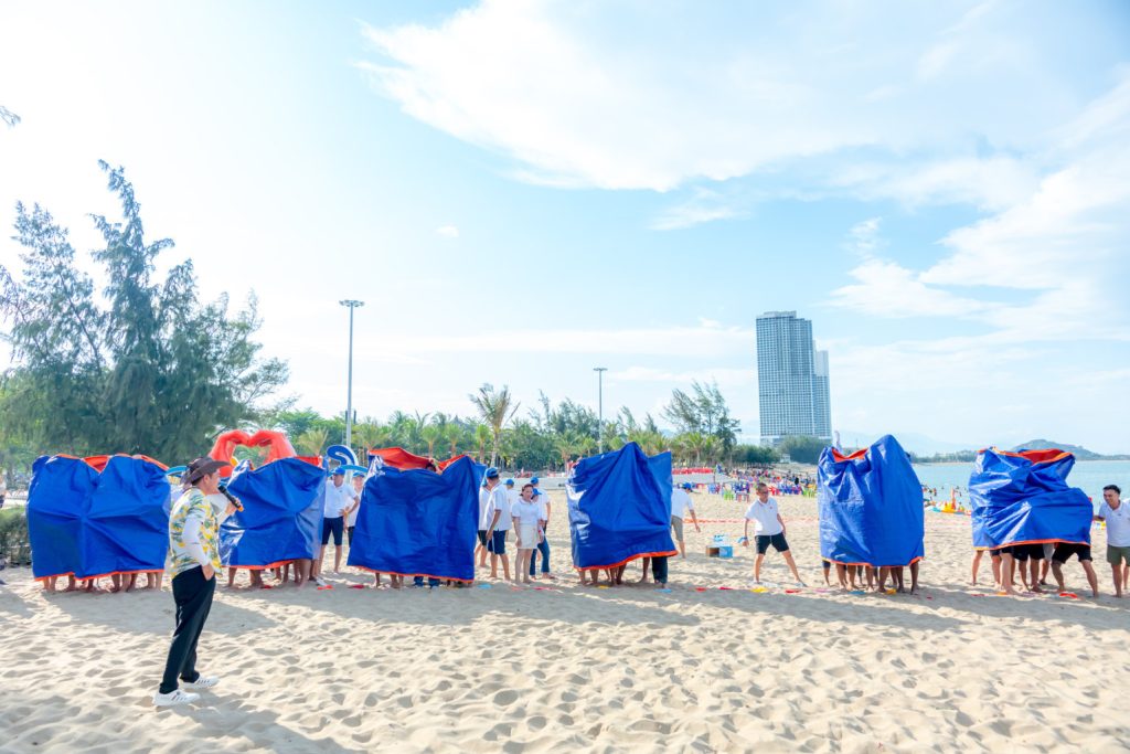 Công Ty Hùng Vương Tổ Chức Du Lịch Ninh Chữ Kết Hợp Teambuilding & Gala Dinner 2025 cong ty hung vuong to chuc du lich ninh chu ket hop teambuilding gala dinner 2025 9