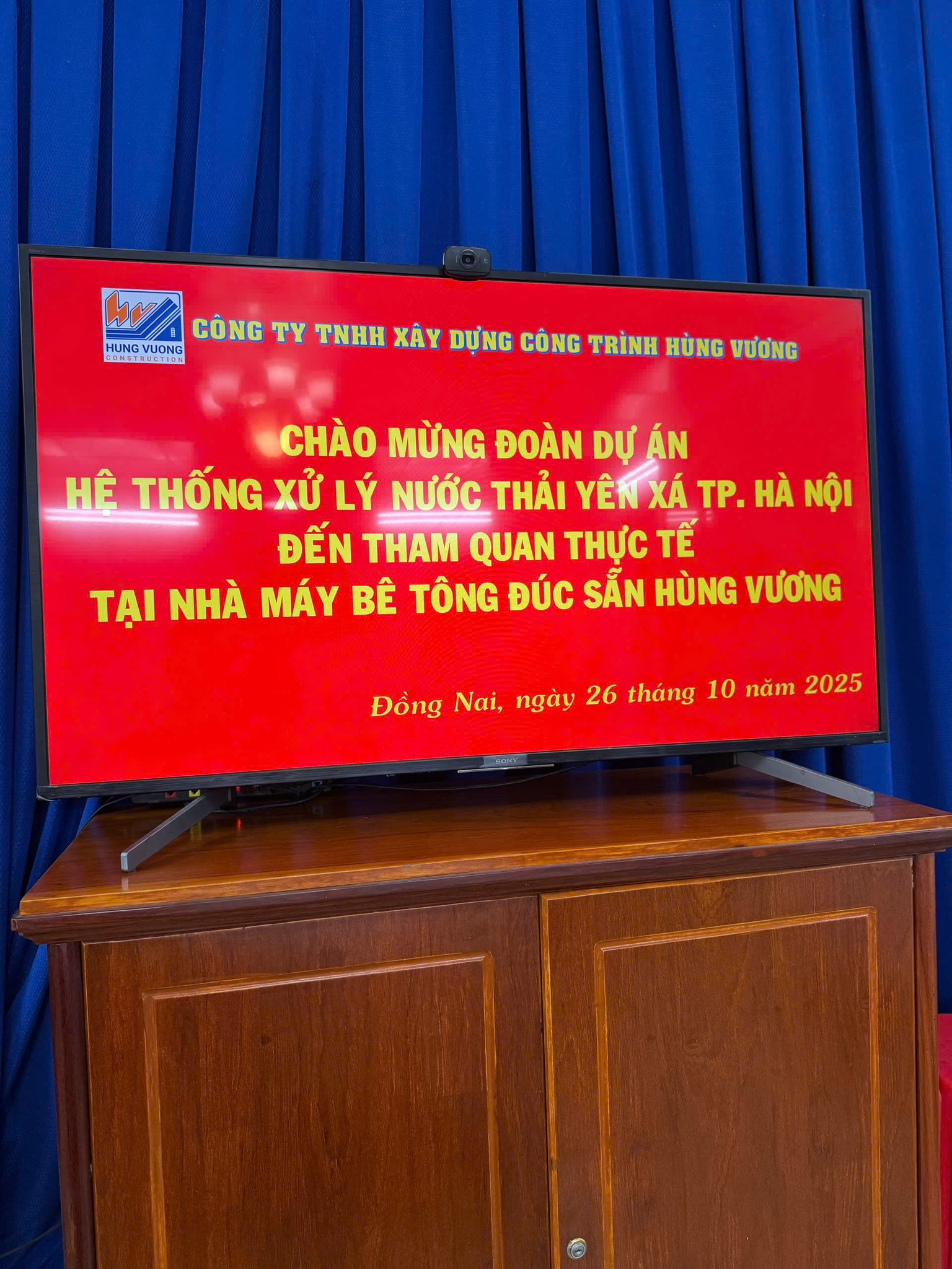 CHÀO MỪNG ĐOÀN DỰ ÁN HỆ THỐNG XỬ LÝ NƯỚC THẢI YÊN XÁ TP. HÀ NỘI ĐẾN THAM QUAN THỰC TẾ QUY TRÌNH SẢN XUẤT TẠI NHÀ MÁY BÊ TÔNG ĐÚC SẴN HÙNG VƯƠNG - VĨNH CỬU chao mung doan du an yen xa tp ha noi 4