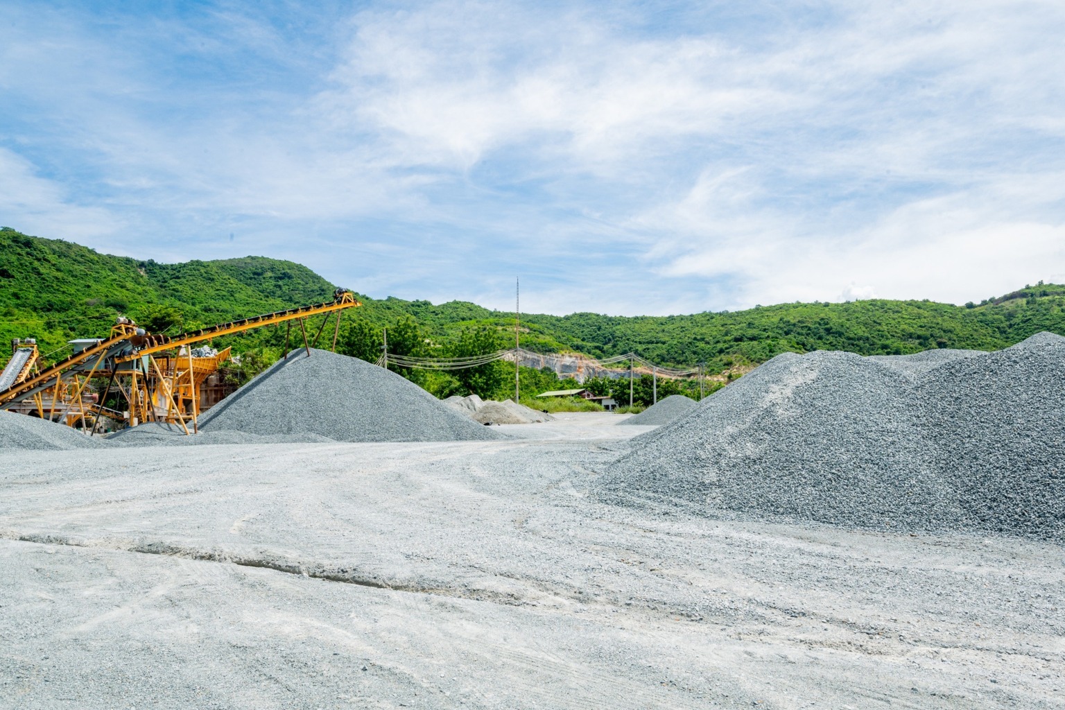 MỞ RỘNG ĐẦU TƯ – THÀNH LẬP CHI NHÁNH TẠI NINH THUẬN mo da khanh hoa hungvuongco 7