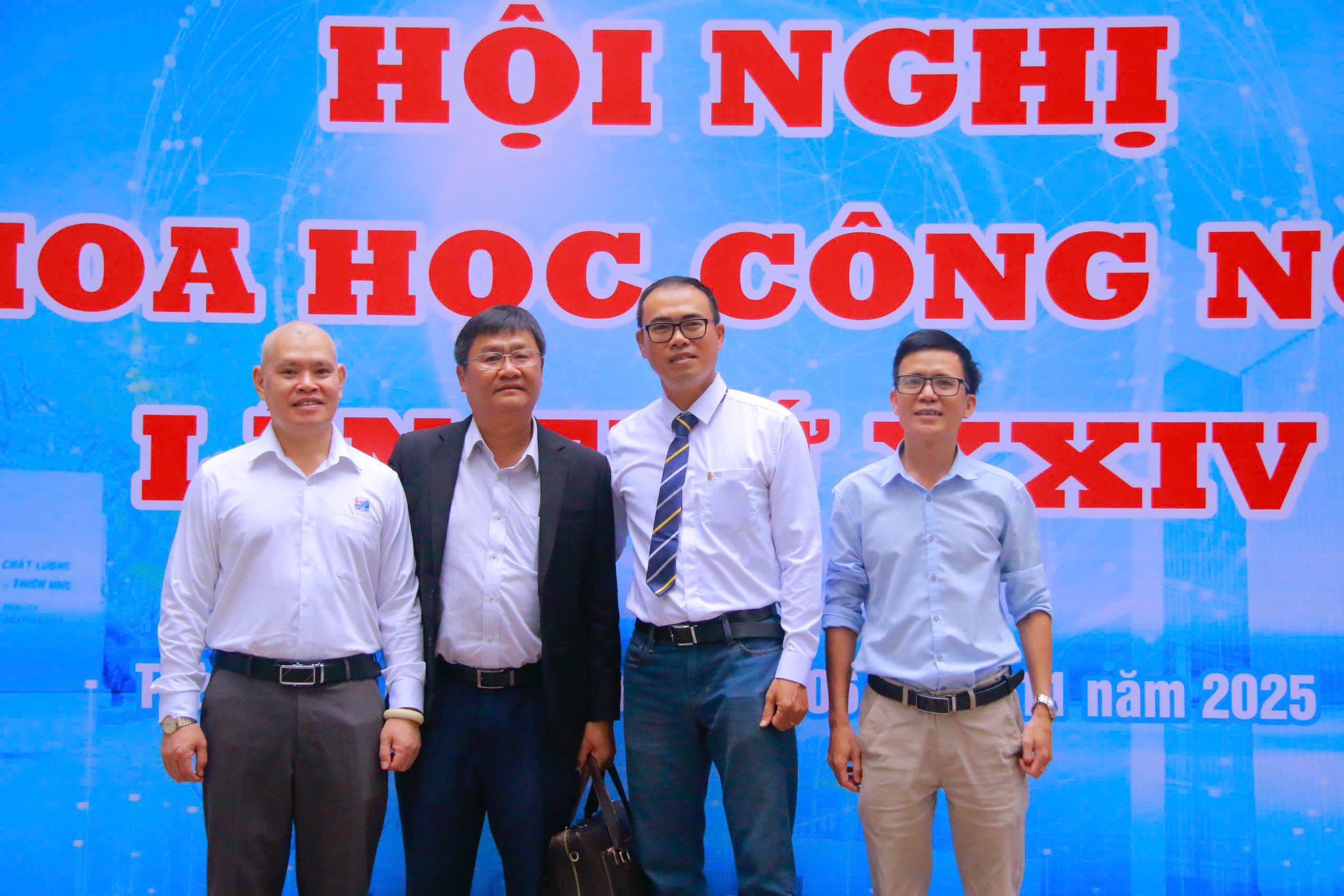 Công ty Hùng Vương tham gia Hội nghị Khoa học Công nghệ lần thứ XXIV phân hiệu Trường Đại học Giao thông Vận tải tại TP.HCM tham gia hoi nghi khoa hoc cong nghe lan thu xxiv truong dai hoc giao thong van tai tai tphcm 2