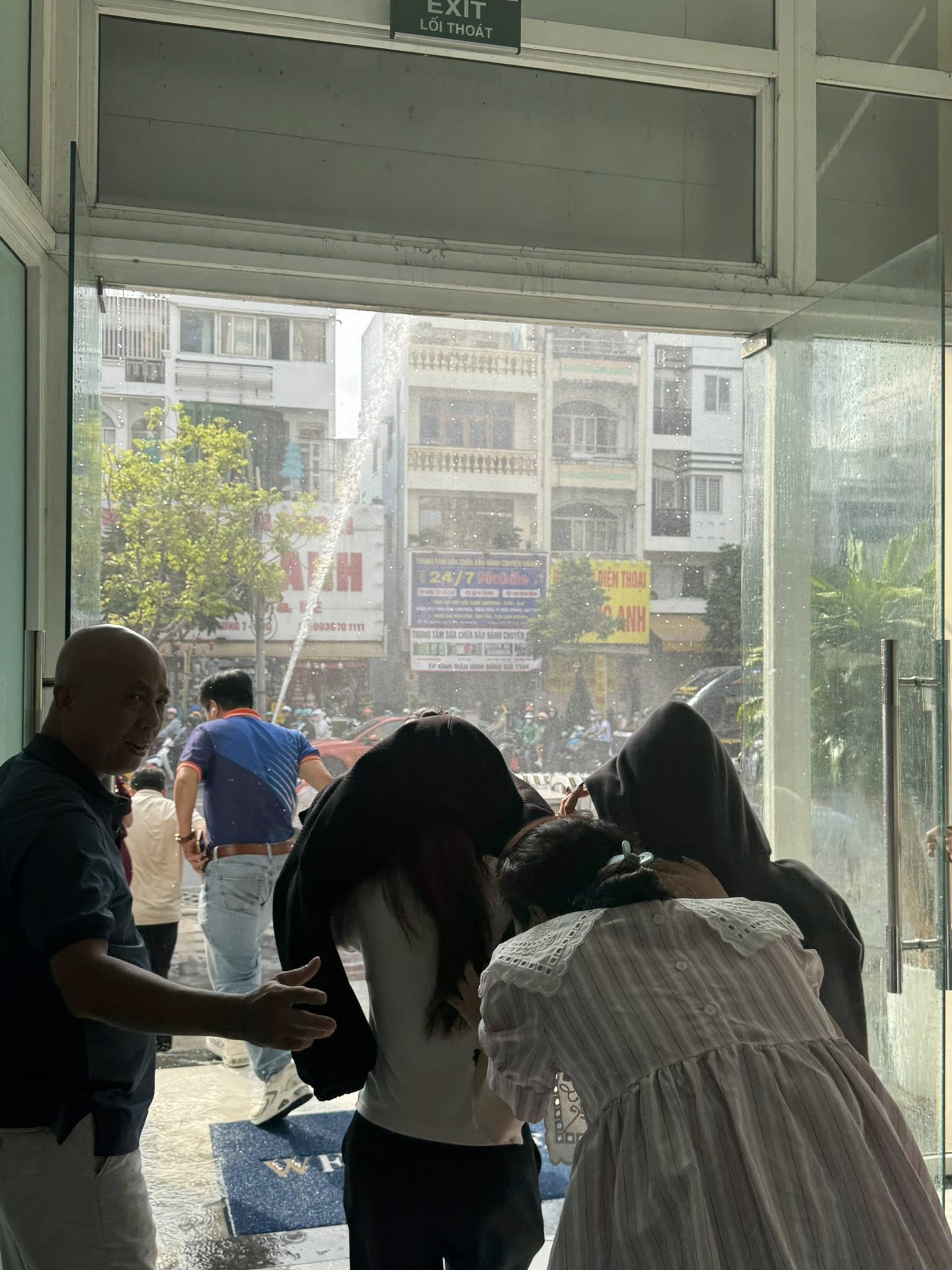 CÔNG TY HÙNG VƯƠNG DIỄN TẬP PHƯƠNG ÁN PHÒNG CHÁY CHỮA CHÁY VÀ CỨU NẠN CỨU HỘ cong ty hung vuong dien tap phuong an phong chay chua chay va cuu nan cuu ho 11