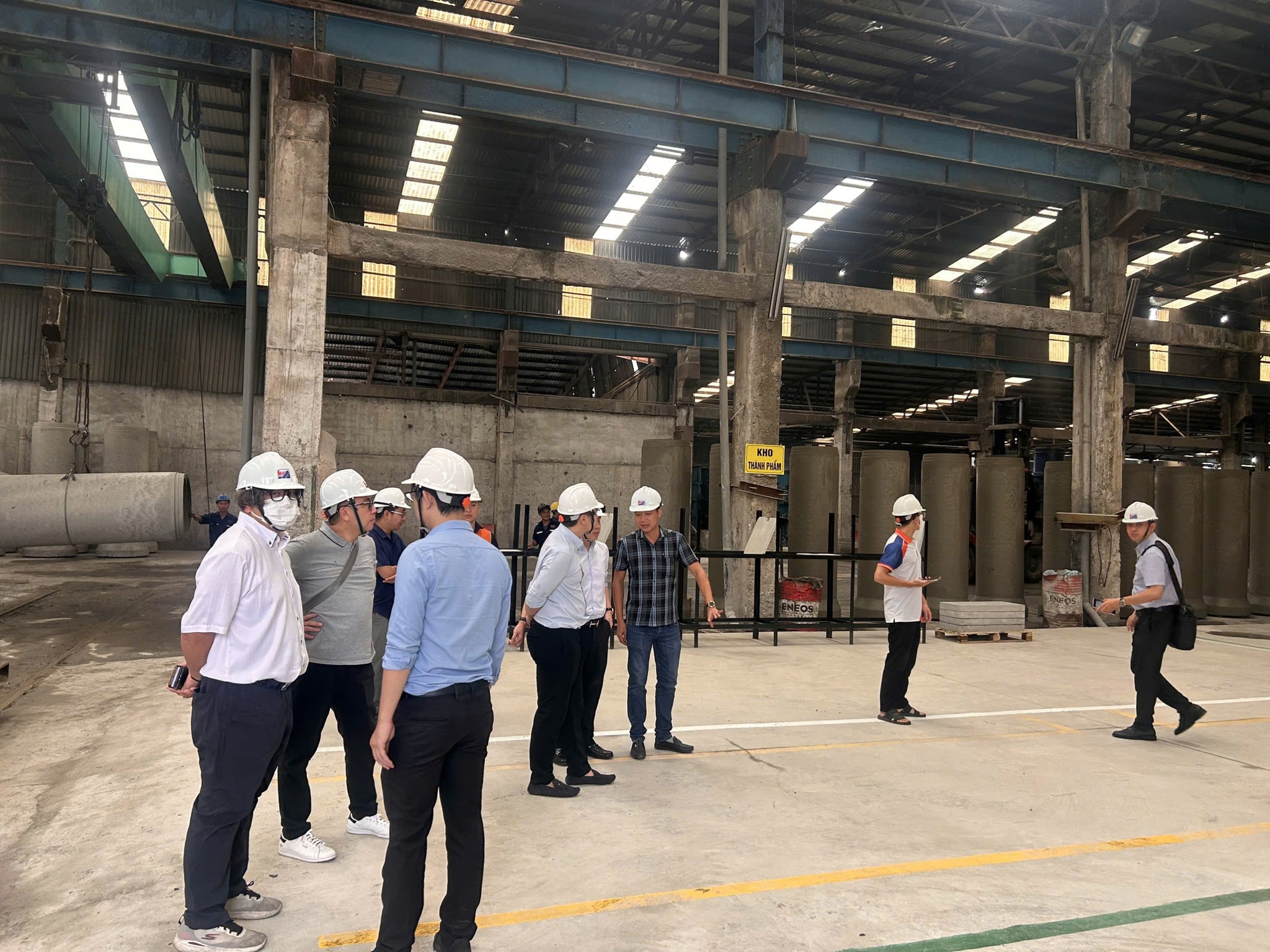 HỢP TÁC CHIẾN LƯỢC VIỆT – NHẬT LẦN GẶP GỠ THỨ 3 GIỮA NHÀ MÁY BÊ TÔNG ĐÚC SẴN HÙNG VƯƠNG – VĨNH CỬU VÀ ĐỐI TÁC NHẬT BẢN VỀ TẤM LÓT SÀN OMEGA tam lot san omega 1