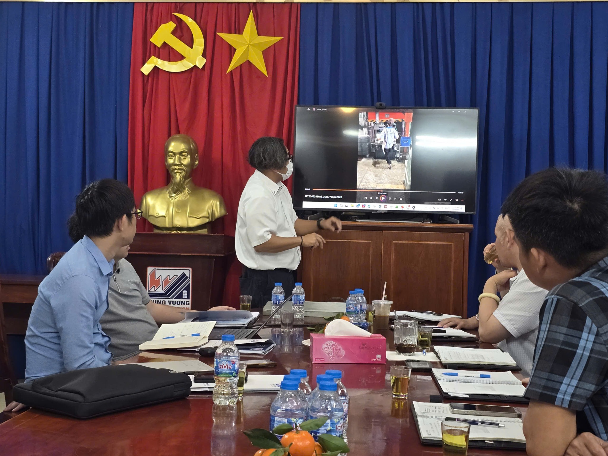 HỢP TÁC CHIẾN LƯỢC VIỆT – NHẬT LẦN GẶP GỠ THỨ 3 GIỮA NHÀ MÁY BÊ TÔNG ĐÚC SẴN HÙNG VƯƠNG – VĨNH CỬU VÀ ĐỐI TÁC NHẬT BẢN VỀ TẤM LÓT SÀN OMEGA tam lot san omega 7