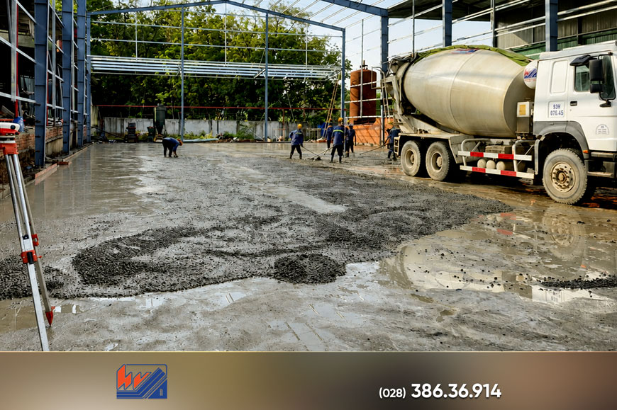 PHÍA SAU NHỮNG CHUYẾN XE BÊ TÔNG LÀ CẢ MỘT ĐỘI NGŨ phia sau nhung chuyen xe be tong la ca mot doi ngu3