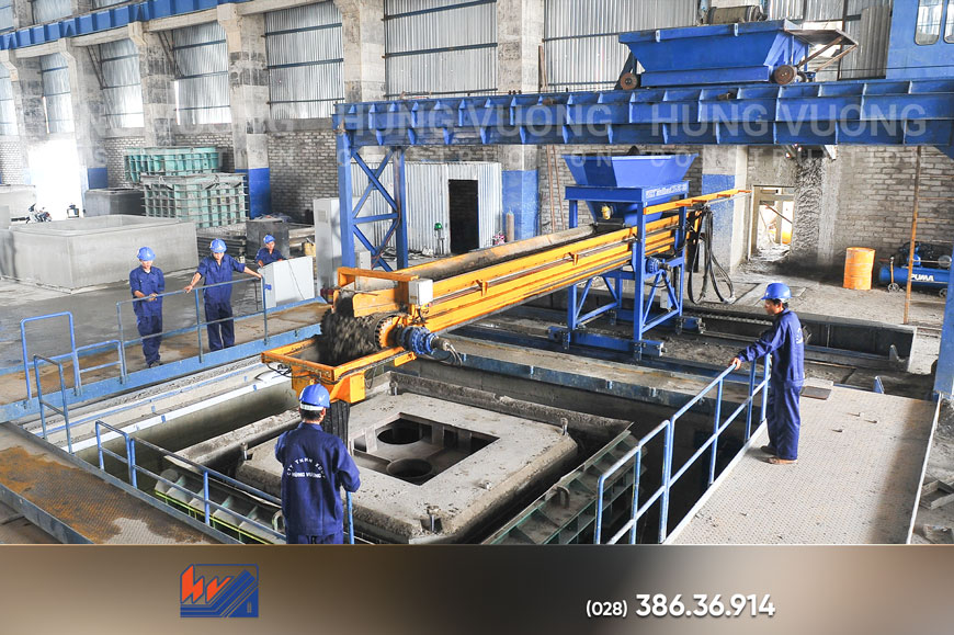 Cống Hộp 1000x1000 BTCT Đúc Sẵn – Báo Giá Mới Nhất 2026 Đổ bê tông và đầm rung cống hộp BTCT đúc sẵn